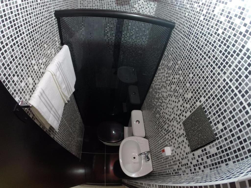 Estacao Hostel - Em Frente Ao Metro São Paulo Eksteriør billede